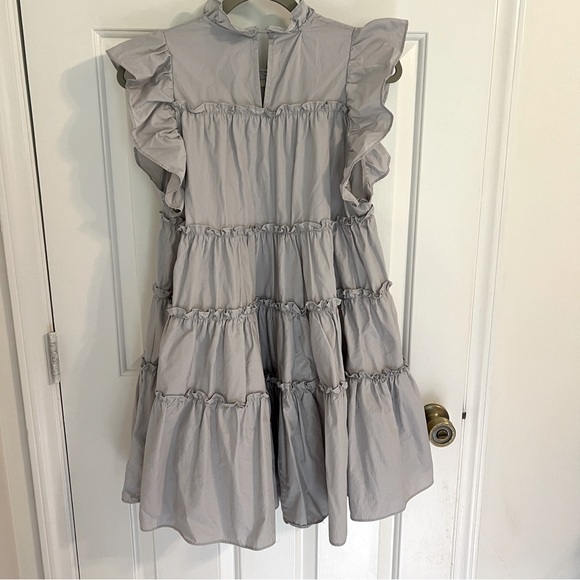 En Saison Dresses & Skirts - En Saison Gray Tiered Ruffle Dress Cotton Cottage – Size XS